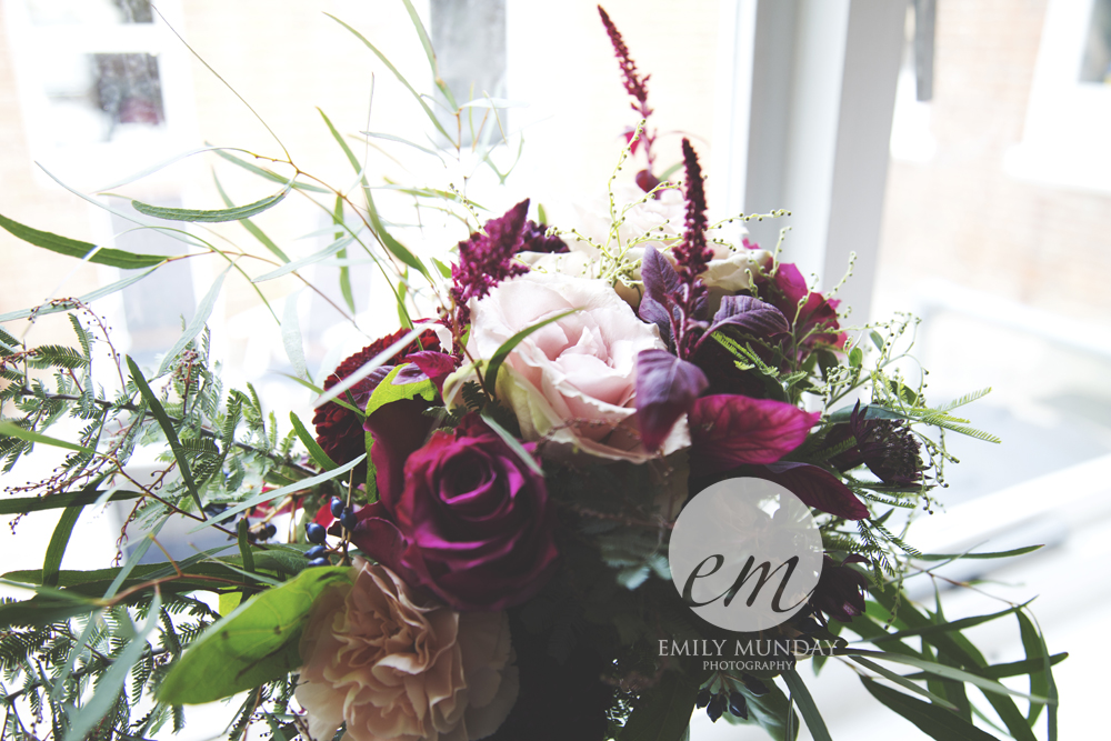 Emily Munday Photography Plymouth wedding photographer coronavirus Covid-19 Devon Conrwall support wedding planning florals fresh natural