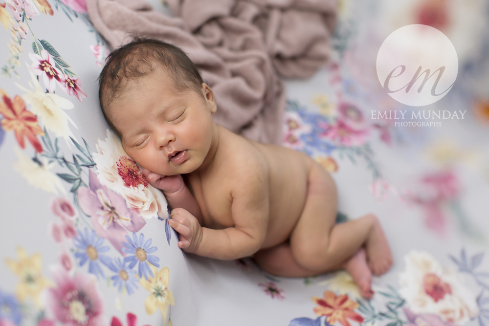 newborn photos at home studio plymouth lispon covid 19 coronavirus isolation stay safe baby posing simple little star treasure baby girl